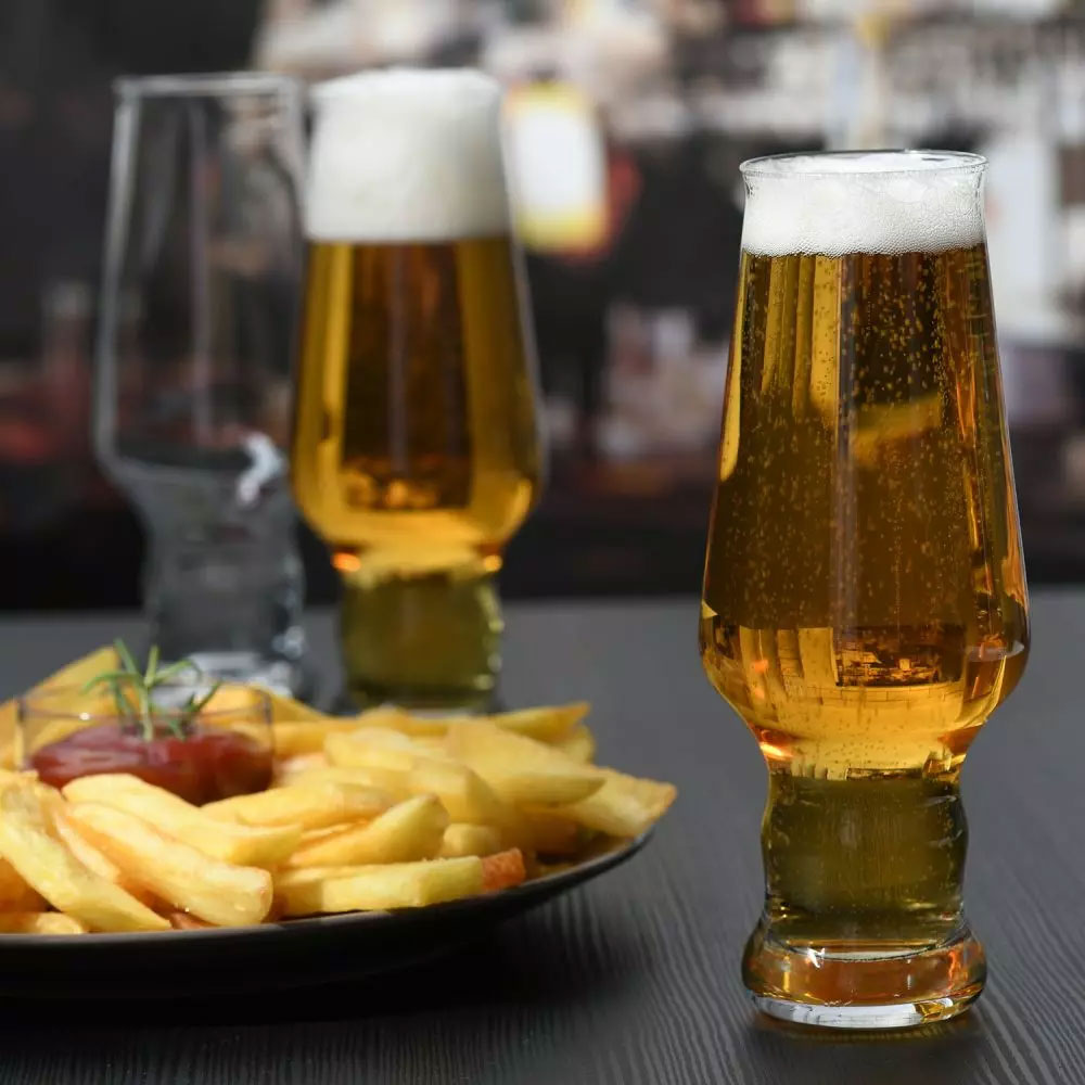 Szklanka-Kraft-aranz Kraft 400/480 ml zdjęcie aranżowane szklanek do piwa